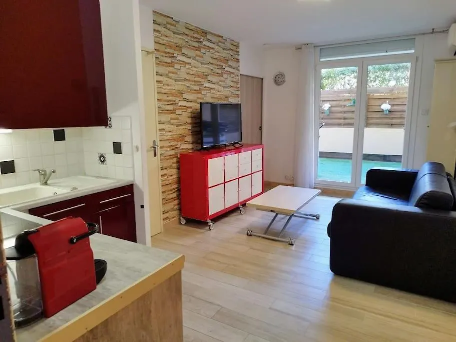 Charmant T2 Rd Jardin Grande Terrasse Coeur Ville Plage 2 M Clim Garage Wifi Сент-Максим Апартаменты