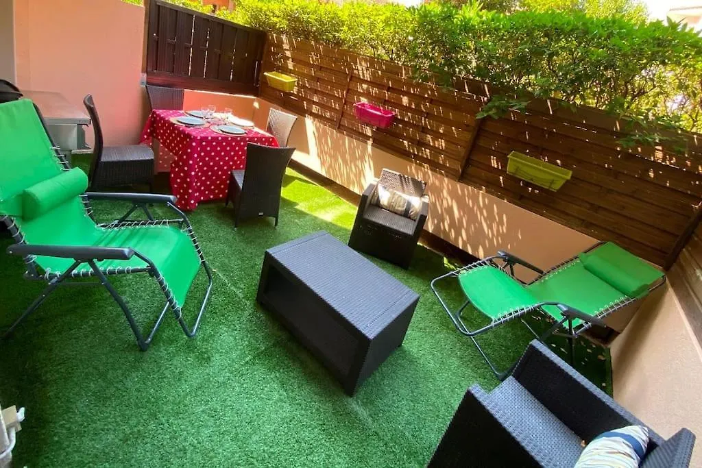 Charmant T2 Rd Jardin Grande Terrasse Coeur Ville Plage 2 M Clim Garage Wifi Сент-Максим 0*,  Франция